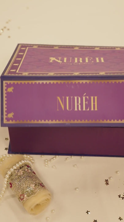 artful outfit of festive fashion